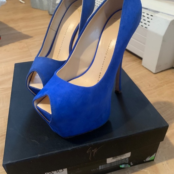 Giuseppe Zanotti Shoes - Giuseppe Zanotti peep toe heels